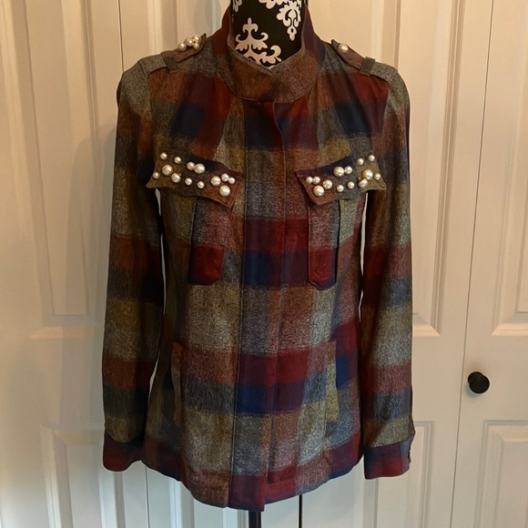 Fabulous😱#3555 Collage Jacket in gorgeous fall toned plaid and pearl accents - Picture 2 of 12